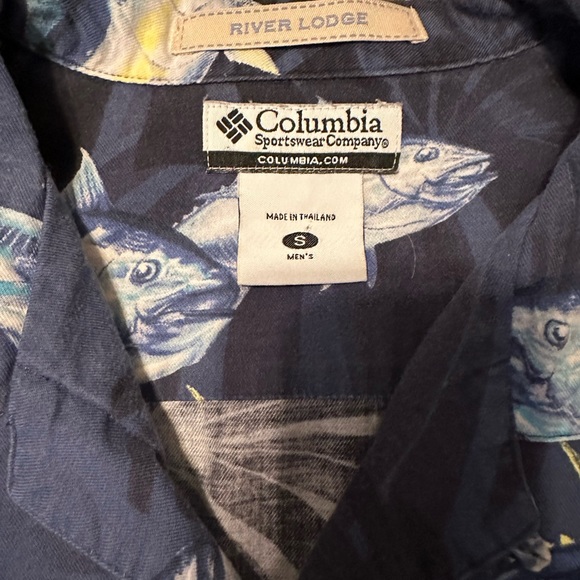 Men’s Columbia fish print short sleeve shirt - Picture 3 of 8
